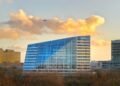 The Edge: El edificio de oficinas más sostenible del mundo redefine el espacio laboral