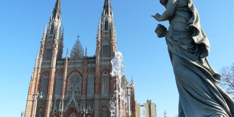 La Plata inicia plan histórico de infraestructura urbana con inversión de $100 mil millones