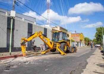 Obras de Hormigonado Mejoran Infraestructura Vial en Intersección Alem-San Martín