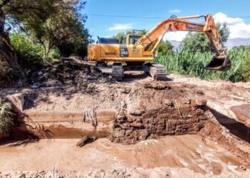 Modernización de infraestructura hídrica: Nueva alcantarilla mejorará el riego agrícola en Pocito