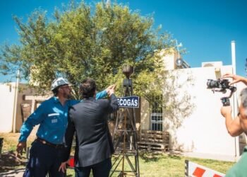 Expansión de Red de Gas Natural Beneficia a Más de 200 Hogares en San Juan