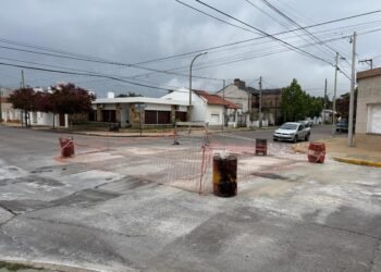 Avanzan las obras de reparación vial en arterias céntricas: reemplazo de losas de hormigón en puntos estratégicos