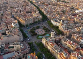 Barcelona moderniza la Avenida Roma: inversión millonaria para crear espacios verdes y peatonales