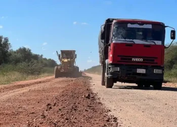 MOPC inicia construcción de primera ruta de hormigón en Paraguay: Inversión millonaria genera dudas sobre abastecimiento de cemento