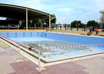 La piscina de Castellar-l’Oliveral en Valencia reabre tras inversión millonaria post-DANA