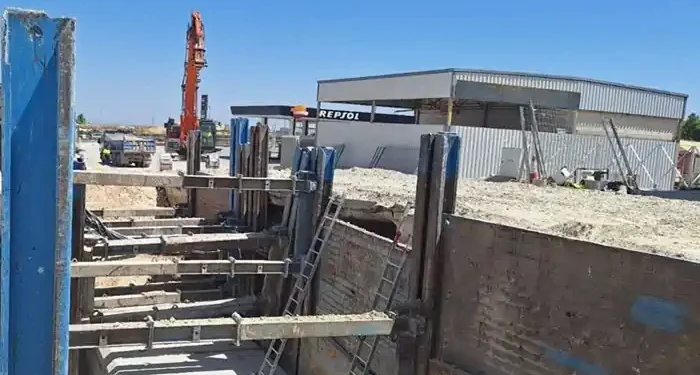 Avance significativo en la obra contra inundaciones en Estepa: instalación exitosa del colector en el Polígono Sierra Sur