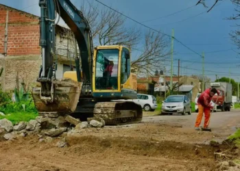 Bacheo en El Jagüel: Comienza Renovación con Hormigón de Alta Resistencia en Calles Principales