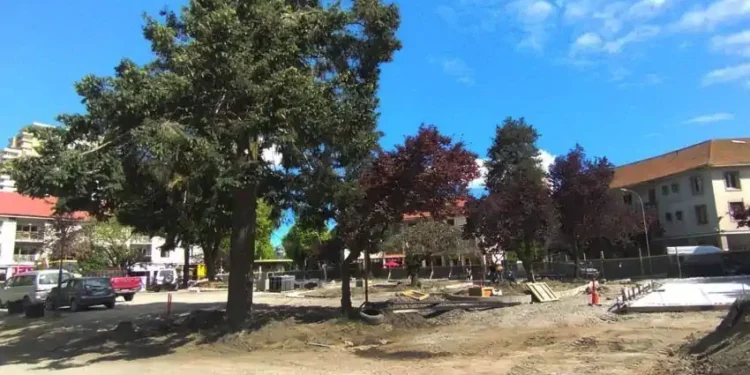 Remodelación Plaza Perú Concepción: Vecinos Denuncian Retrasos y Aumento de Inseguridad