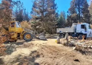 Río Negro impulsa la reconstrucción de El Bolsón con inversión millonaria en infraestructura y equipos
