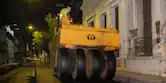 Con tareas nocturnas, rehabilitaron la calle 27 de Abril y continúan las obras de bacheo