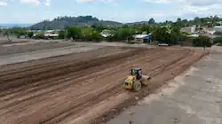Avanzan las obras en la ex Playa San Agustín con material reciclado de cauces aluvionales