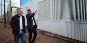 Córdoba vivienda social: reunión entre municipio y cooperativa en un espacio de trabajo