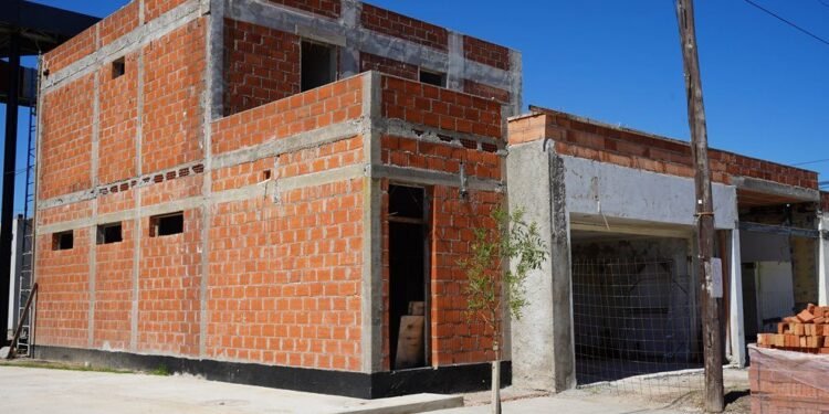 Las Higueras: La obra de ampliación del Centro de Salud, con 70% de avance