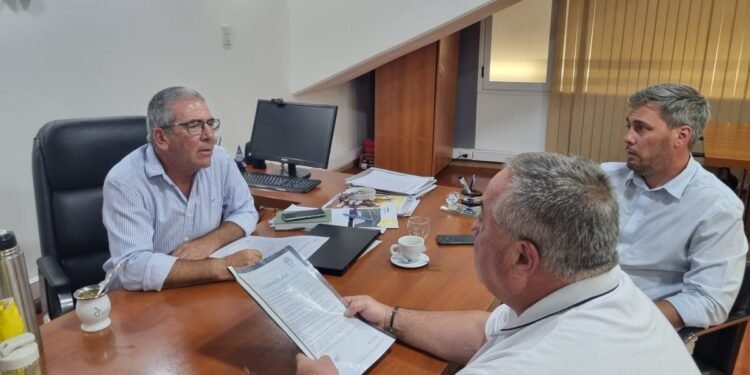 Subsecretaría de Deportes y Belgrano Rugby Club firman convenio para aporte económico para la infraestructura