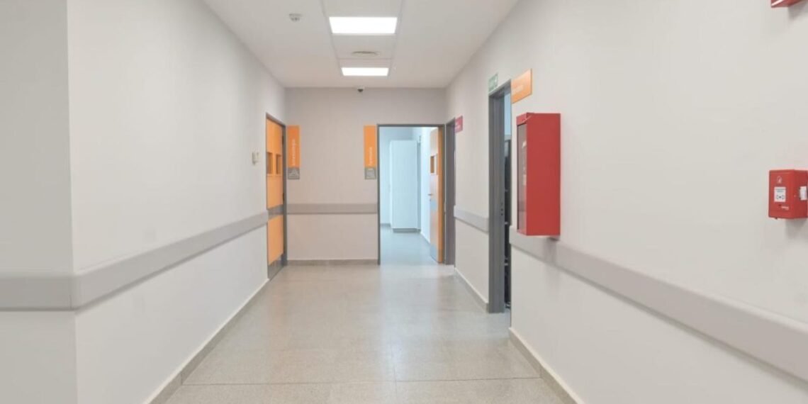 nuevo edificio de atención primaria de salud en el Complejo Almafuerte II