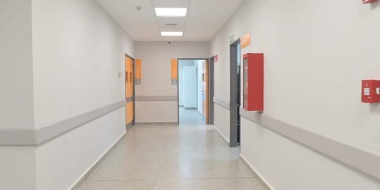 nuevo edificio de atención primaria de salud en el Complejo Almafuerte II