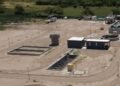obra de saneamiento cloacal en La Playosa con cañerías y planta de tratamiento