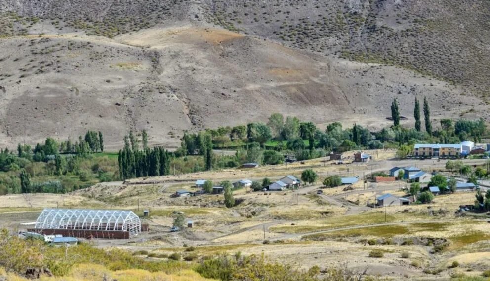 Espacio comunitario en construcción en Guañacos